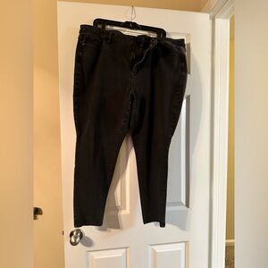 Lane Bryant’s Ultimate Stretch skinny high rise jeans worned